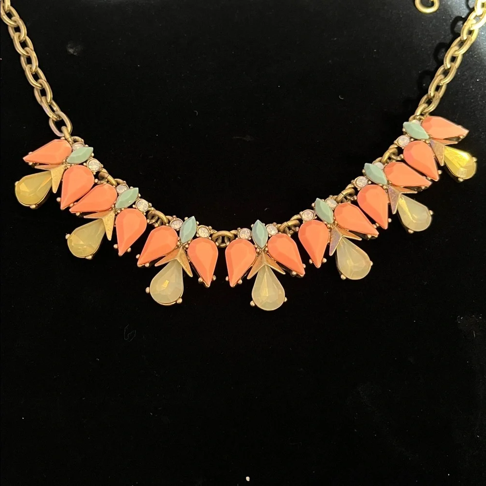 1612 J. Crew Gold Tone multi-colored statement necklace - Picture 3 of 4